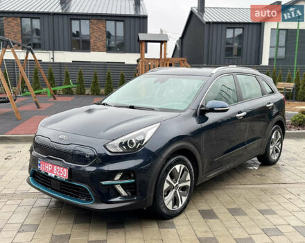 Синий Киа Niro, объемом двигателя 0 л и пробегом 63 тыс. км за 19990 $, фото 1 на Automoto.ua