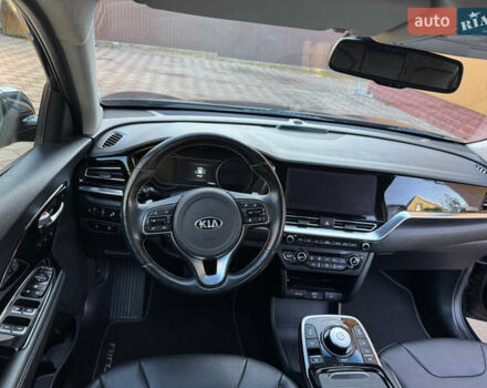 Синій Кіа Niro, об'ємом двигуна 0 л та пробігом 170 тис. км за 17999 $, фото 31 на Automoto.ua