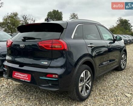 Синий Киа Niro, объемом двигателя 0 л и пробегом 117 тыс. км за 19900 $, фото 25 на Automoto.ua