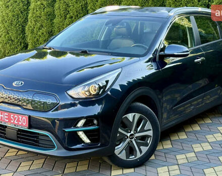Киа Niro 2020 в Самборе на Automoto.ua Синий Киа Niro, объемом двигателя 0 л и пробегом 71 тыс. км за 19700 $, фото 5 на Automoto.ua
