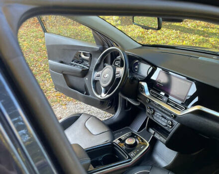 Синій Кіа Niro, об'ємом двигуна 0 л та пробігом 109 тис. км за 20578 $, фото 9 на Automoto.ua