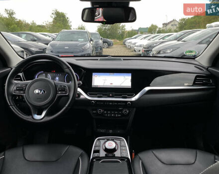 Синій Кіа Niro, об'ємом двигуна 0 л та пробігом 138 тис. км за 21200 $, фото 2 на Automoto.ua
