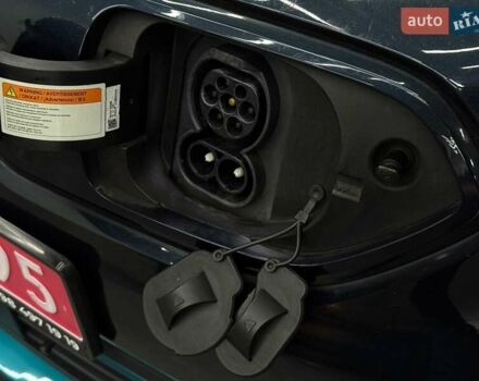 Синий Киа Niro, объемом двигателя 0 л и пробегом 90 тыс. км за 18427 $, фото 6 на Automoto.ua