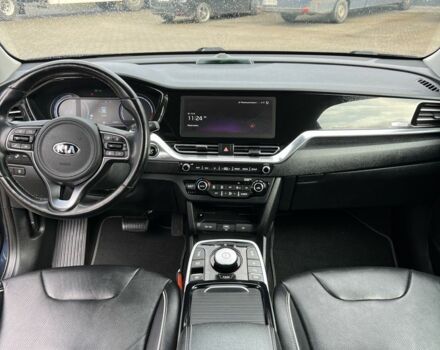 Киа Niro 2020 в Ровно на Automoto.ua Синий Киа Niro, объемом двигателя 0 л и пробегом 143 тыс. км за 18250 $, фото 6 на Automoto.ua