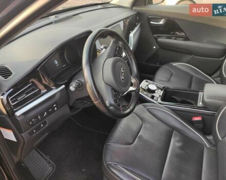 Синій Кіа Niro, об'ємом двигуна 0 л та пробігом 120 тис. км за 19890 $, фото 25 на Automoto.ua