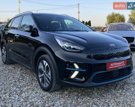 Киа Niro 2020 в Львове на Automoto.ua Синий Киа Niro, объемом двигателя 0 л и пробегом 106 тыс. км за 20900 $, фото 26 на Automoto.ua