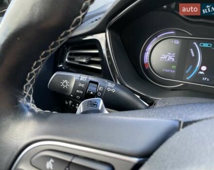 Синій Кіа Niro, об'ємом двигуна 0 л та пробігом 97 тис. км за 21950 $, фото 36 на Automoto.ua