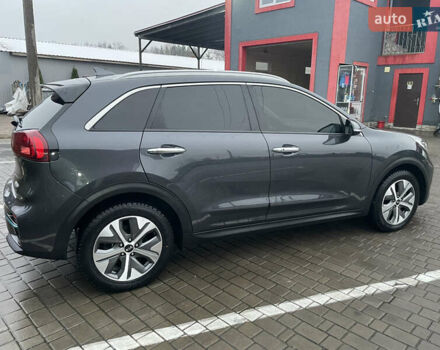 Синій Кіа Niro, об'ємом двигуна 0 л та пробігом 139 тис. км за 18500 $, фото 31 на Automoto.ua