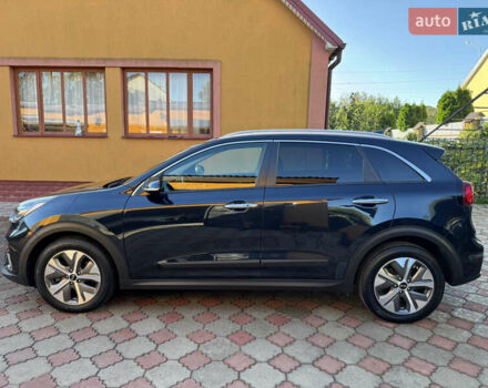 Синий Киа Niro, объемом двигателя 0 л и пробегом 170 тыс. км за 17999 $, фото 6 на Automoto.ua