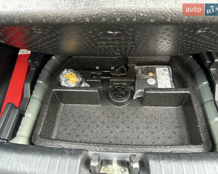 Синий Киа Niro, объемом двигателя 0 л и пробегом 101 тыс. км за 19900 $, фото 63 на Automoto.ua