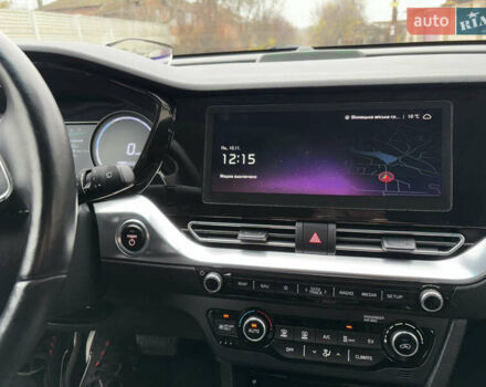 Синий Киа Niro, объемом двигателя 0 л и пробегом 115 тыс. км за 19900 $, фото 50 на Automoto.ua