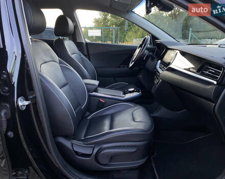 Синій Кіа Niro, об'ємом двигуна 0 л та пробігом 106 тис. км за 21900 $, фото 102 на Automoto.ua