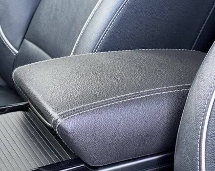 Синий Киа Niro, объемом двигателя 0 л и пробегом 112 тыс. км за 485 $, фото 19 на Automoto.ua