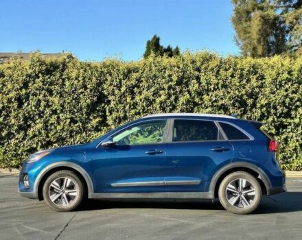 Синій Кіа Niro, об'ємом двигуна 1.6 л та пробігом 37 тис. км за 10100 $, фото 4 на Automoto.ua