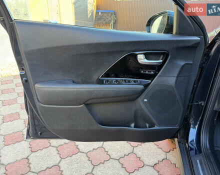 Синий Киа Niro, объемом двигателя 0 л и пробегом 170 тыс. км за 17999 $, фото 10 на Automoto.ua