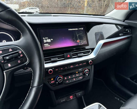 Синий Киа Niro, объемом двигателя 0 л и пробегом 125 тыс. км за 19600 $, фото 52 на Automoto.ua