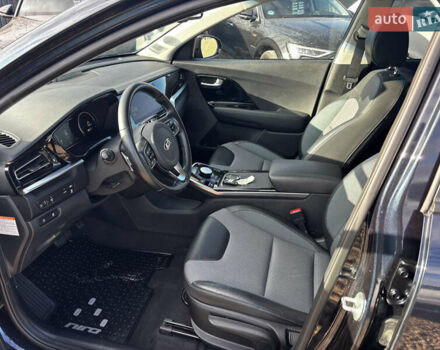 Синий Киа Niro, объемом двигателя 0 л и пробегом 76 тыс. км за 19999 $, фото 17 на Automoto.ua