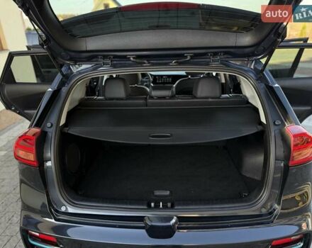 Синий Киа Niro, объемом двигателя 0 л и пробегом 78 тыс. км за 20950 $, фото 113 на Automoto.ua