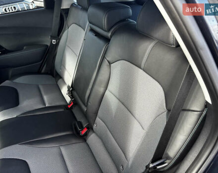 Синий Киа Niro, объемом двигателя 0 л и пробегом 76 тыс. км за 19999 $, фото 32 на Automoto.ua