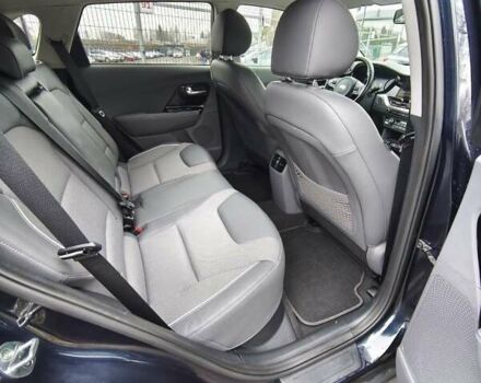 Синій Кіа Niro, об'ємом двигуна 0 л та пробігом 150 тис. км за 18000 $, фото 44 на Automoto.ua