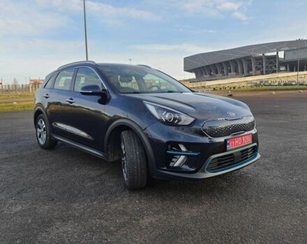 Синий Киа Niro, объемом двигателя 0 л и пробегом 108 тыс. км за 19900 $, фото 3 на Automoto.ua