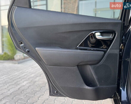 Синий Киа Niro, объемом двигателя 0 л и пробегом 130 тыс. км за 18900 $, фото 71 на Automoto.ua