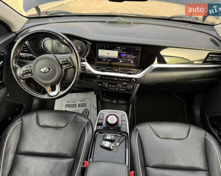 Синий Киа Niro, объемом двигателя 0 л и пробегом 156 тыс. км за 18900 $, фото 48 на Automoto.ua