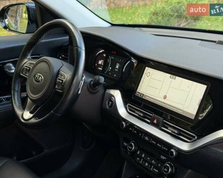 Киа Niro 2020 в Житомире на Automoto.ua Синий Киа Niro, объемом двигателя 0 л и пробегом 127 тыс. км за 19950 $, фото 24 на Automoto.ua