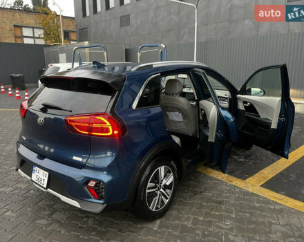 Синий Киа Niro, объемом двигателя 1.58 л и пробегом 58 тыс. км за 24500 $, фото 13 на Automoto.ua