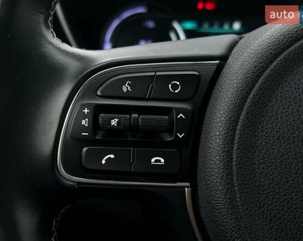 Синий Киа Niro, объемом двигателя 0 л и пробегом 117 тыс. км за 19900 $, фото 48 на Automoto.ua