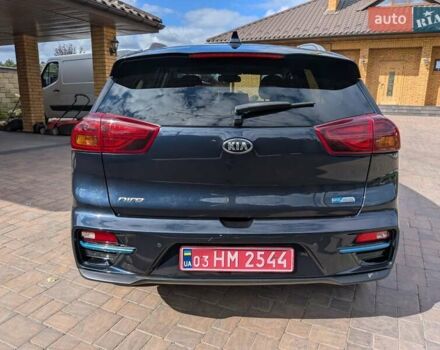 Киа Niro 2020 в Луцке на Automoto.ua Синий Киа Niro, объемом двигателя 0 л и пробегом 157 тыс. км за 19700 $, фото 6 на Automoto.ua