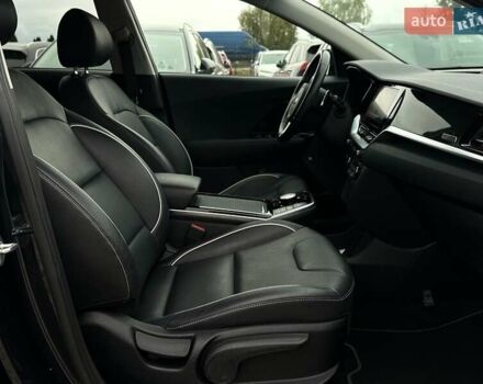 Синий Киа Niro, объемом двигателя 0 л и пробегом 117 тыс. км за 19900 $, фото 87 на Automoto.ua