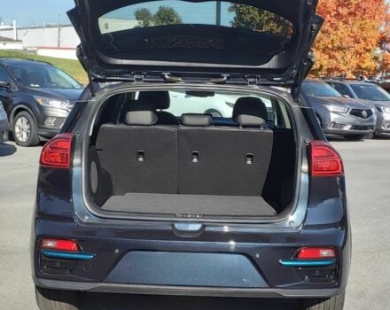 Синій Кіа Niro, об'ємом двигуна 0 л та пробігом 45 тис. км за 9500 $, фото 6 на Automoto.ua