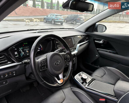 Синий Киа Niro, объемом двигателя 0 л и пробегом 101 тыс. км за 19900 $, фото 39 на Automoto.ua