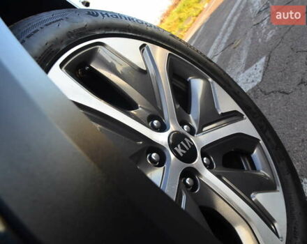 Синий Киа Niro, объемом двигателя 0 л и пробегом 79 тыс. км за 19333 $, фото 7 на Automoto.ua