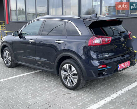 Синий Киа Niro, объемом двигателя 0 л и пробегом 126 тыс. км за 18548 $, фото 7 на Automoto.ua