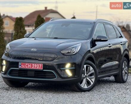 Синій Кіа Niro, об'ємом двигуна 0 л та пробігом 81 тис. км за 19350 $, фото 16 на Automoto.ua