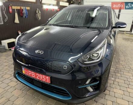 Синій Кіа Niro, об'ємом двигуна 0 л та пробігом 144 тис. км за 18799 $, фото 2 на Automoto.ua