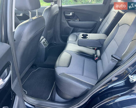 Синій Кіа Niro, об'ємом двигуна 0 л та пробігом 112 тис. км за 19500 $, фото 46 на Automoto.ua