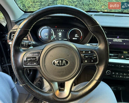 Синий Киа Niro, объемом двигателя 0 л и пробегом 131 тыс. км за 17999 $, фото 24 на Automoto.ua