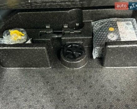 Синій Кіа Niro, об'ємом двигуна 0 л та пробігом 130 тис. км за 19071 $, фото 33 на Automoto.ua