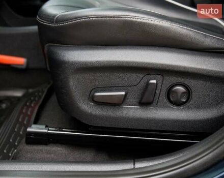 Синий Киа Niro, объемом двигателя 0 л и пробегом 99 тыс. км за 17950 $, фото 50 на Automoto.ua