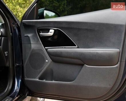 Синий Киа Niro, объемом двигателя 0 л и пробегом 99 тыс. км за 17950 $, фото 59 на Automoto.ua