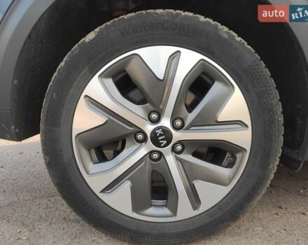 Синій Кіа Niro, об'ємом двигуна 0 л та пробігом 120 тис. км за 19890 $, фото 43 на Automoto.ua