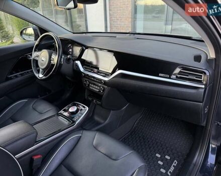 Синий Киа Niro, объемом двигателя 0 л и пробегом 90 тыс. км за 20800 $, фото 55 на Automoto.ua