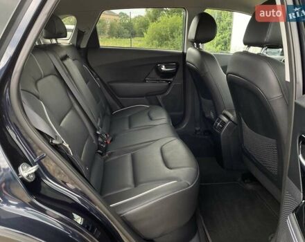 Синий Киа Niro, объемом двигателя 0 л и пробегом 72 тыс. км за 21700 $, фото 61 на Automoto.ua