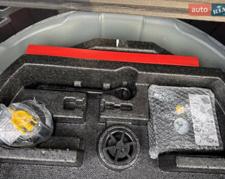 Синий Киа Niro, объемом двигателя 0 л и пробегом 156 тыс. км за 18900 $, фото 45 на Automoto.ua