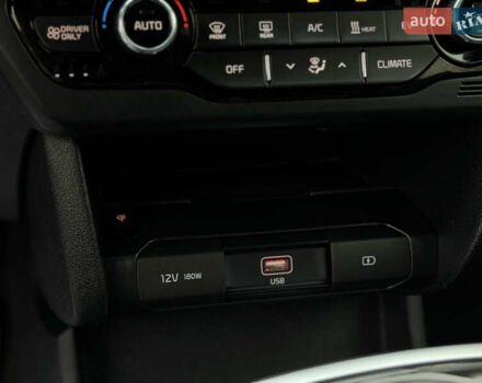 Синий Киа Niro, объемом двигателя 0 л и пробегом 135 тыс. км за 18999 $, фото 60 на Automoto.ua