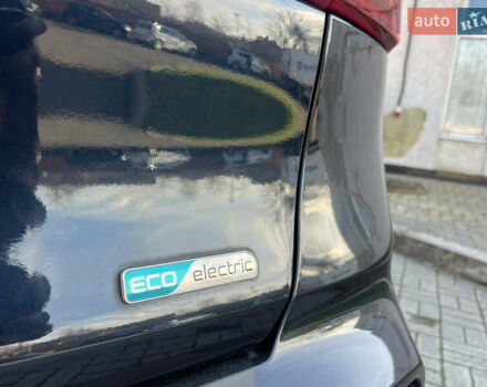 Синий Киа Niro, объемом двигателя 0 л и пробегом 92 тыс. км за 18799 $, фото 24 на Automoto.ua