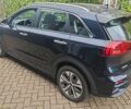 Синий Киа Niro, объемом двигателя 0 л и пробегом 105 тыс. км за 18999 $, фото 1 на Automoto.ua